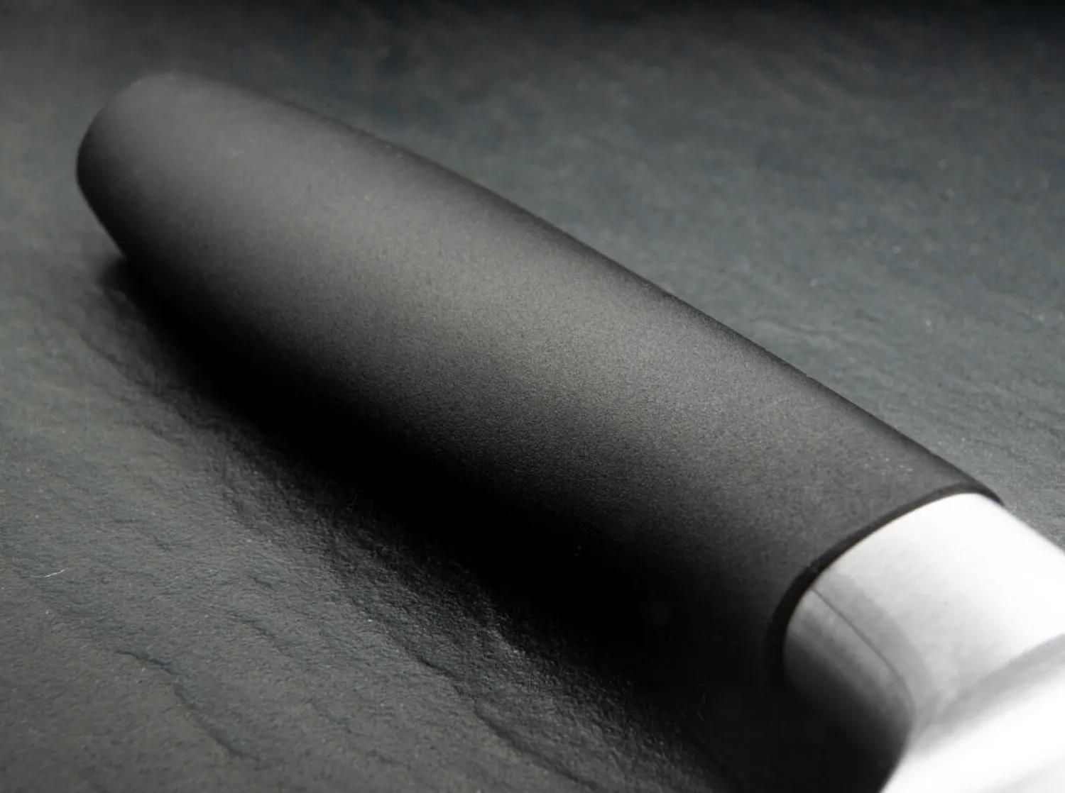 Böker Manufaktur Solingen Core Professional Santoku mit Kullen