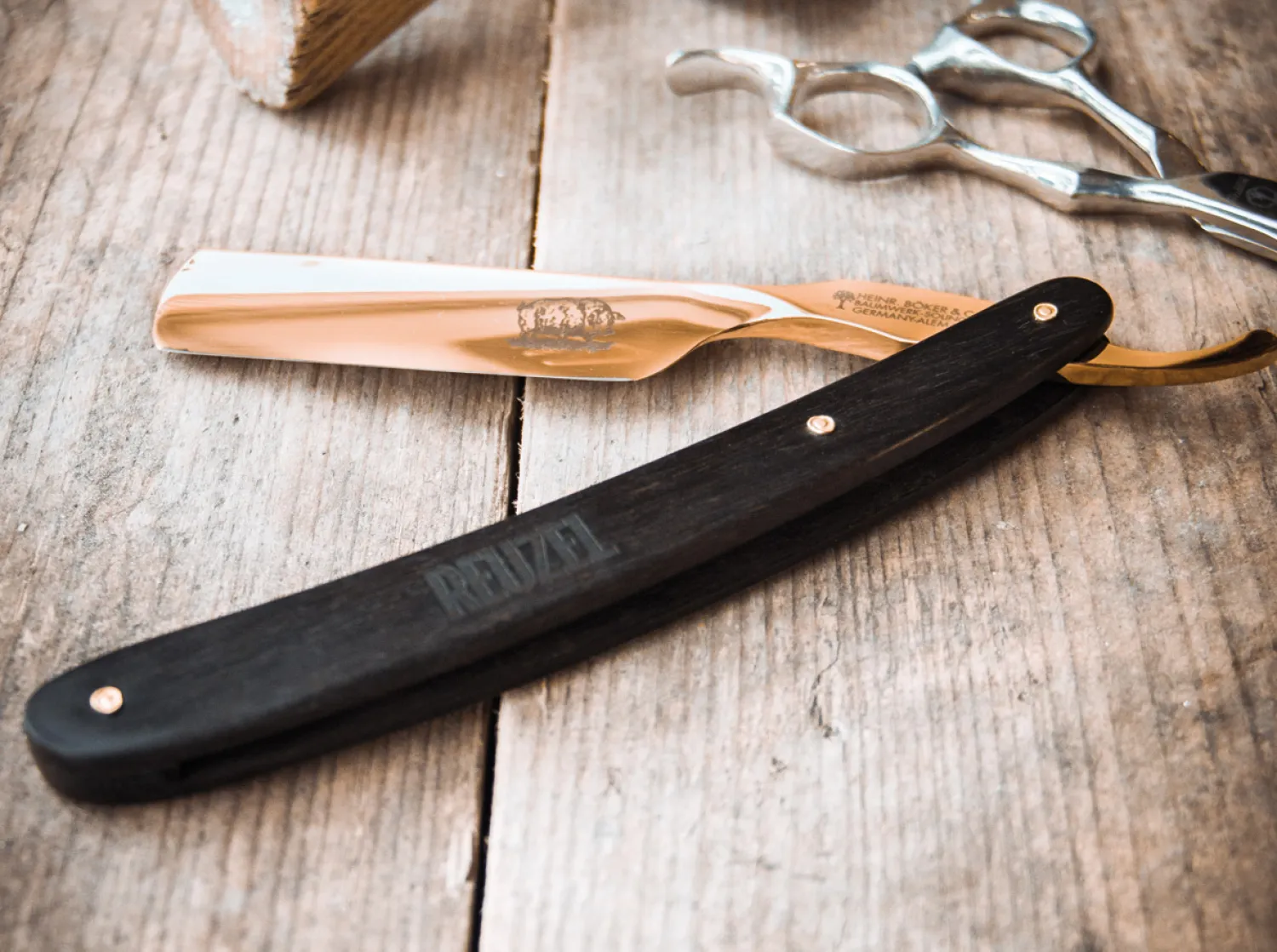 Böker Manufaktur Solingen Golden Reuzel Razor Axe